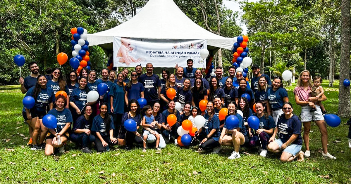 SIMERO marca presença em caminhada que reforça a importância de pediatras na Atenção Primária à Saúde
